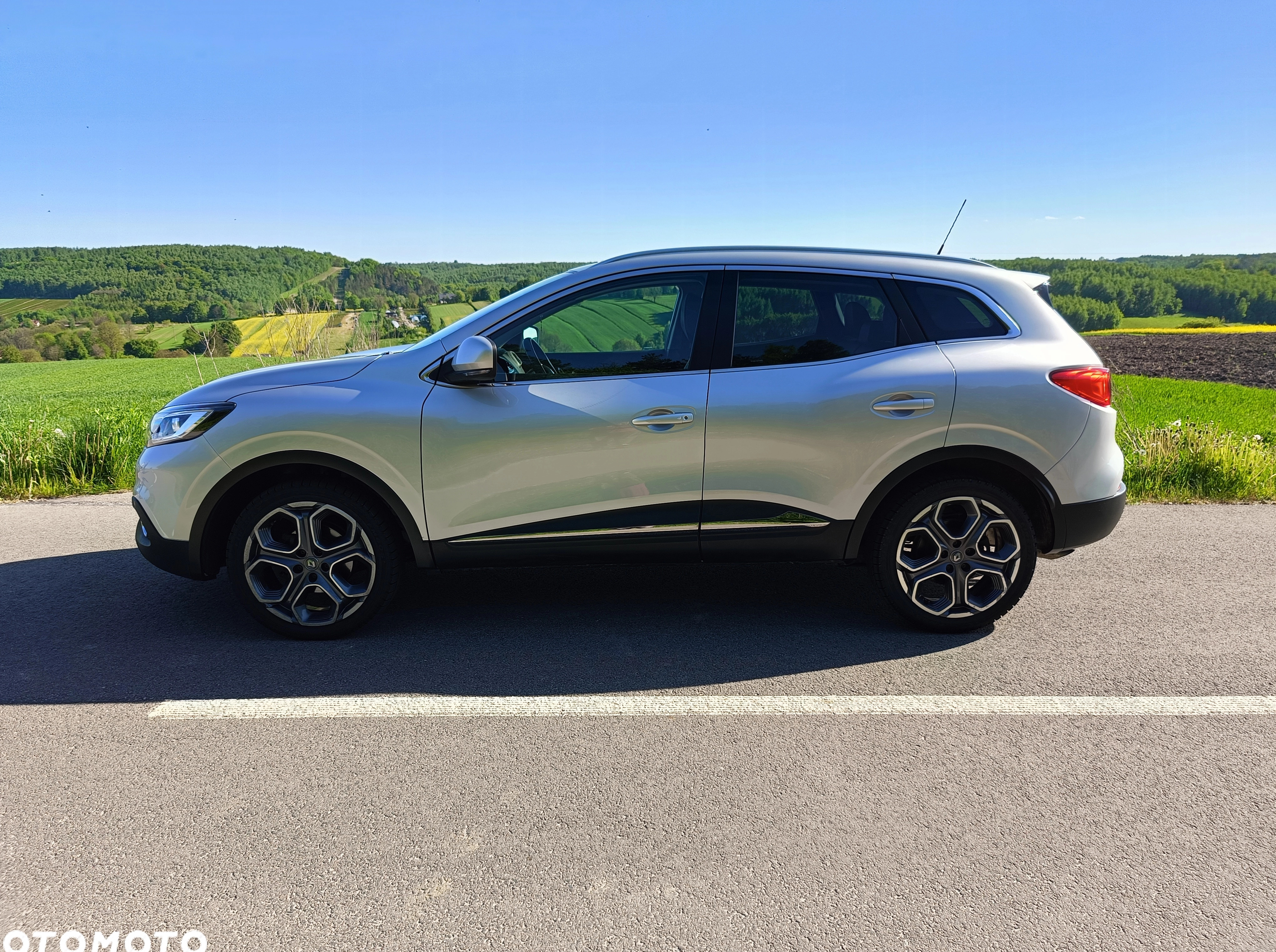 Renault Kadjar cena 54900 przebieg: 163000, rok produkcji 2015 z Ulanów małe 277